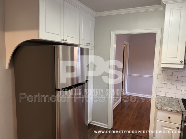 Building Photo - 2726 Craigie Ave