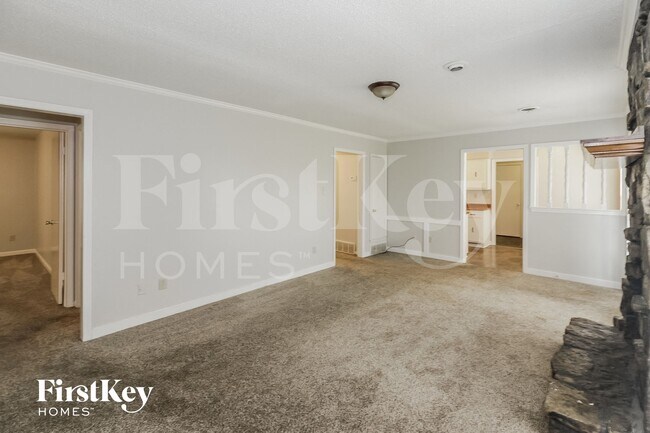 Foto del edificio - 6861 Valley Park Dr