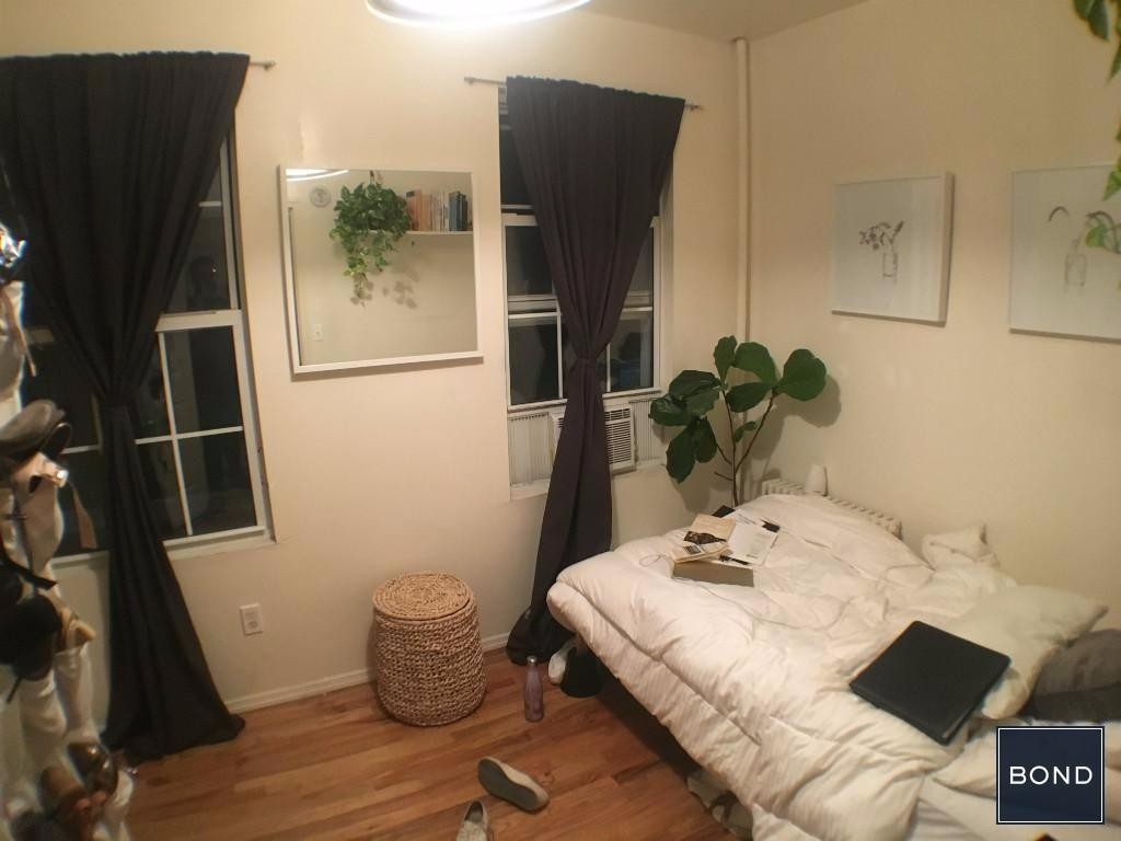 Foto principal - 293 N 7th St