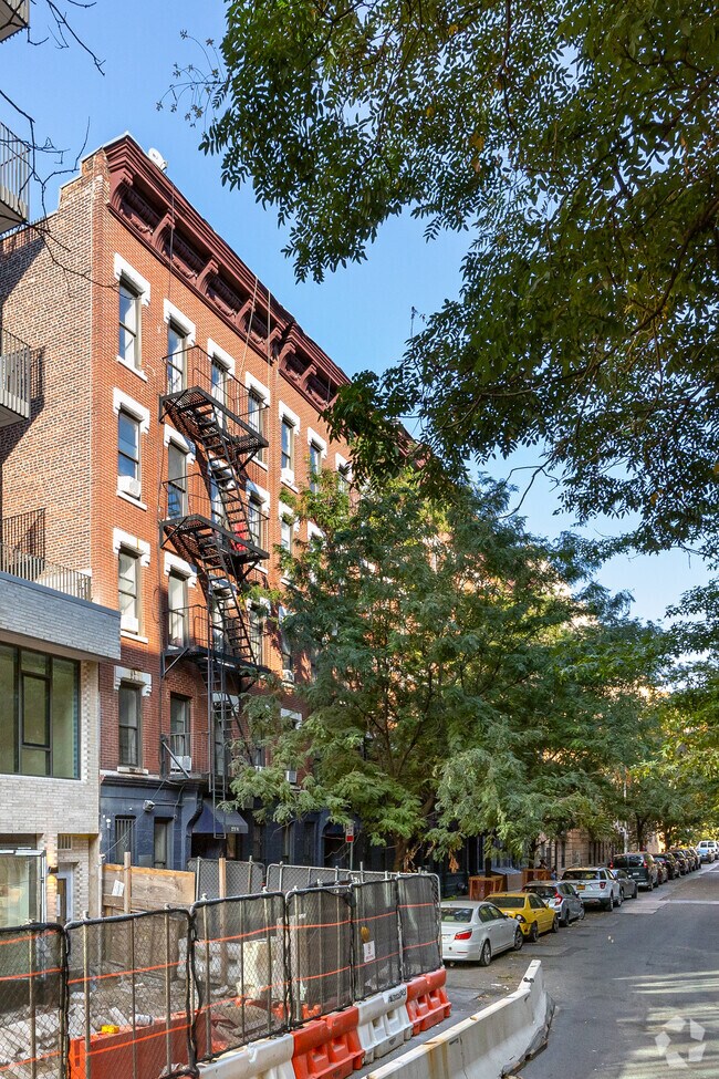 Building Photo - 265-273 W 146th St