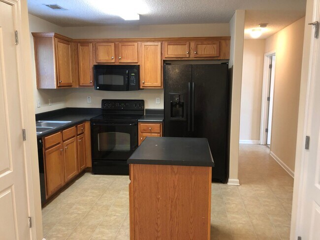 Foto del edificio - BRIDGEWATER HOME! PRE-LEASING FOR AUGUST 2026!