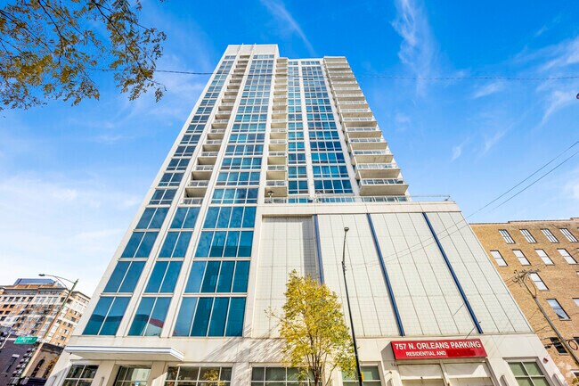 Building Photo - 757 N Orleans St