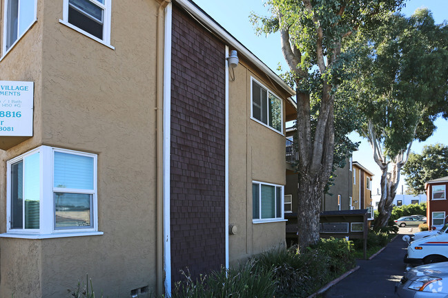 Foto del edificio - Pueblo Village Apartments