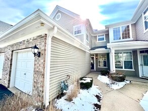 Building Photo - 925 Sheridan Cir