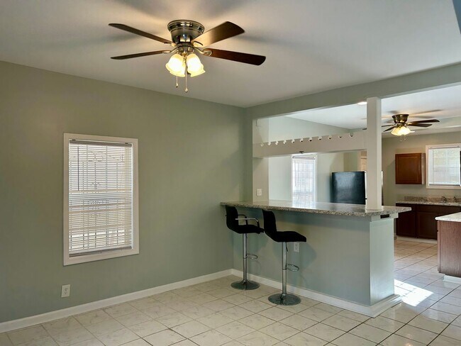 Foto del edificio - Well-Maintained Single-Family Home in Pete...