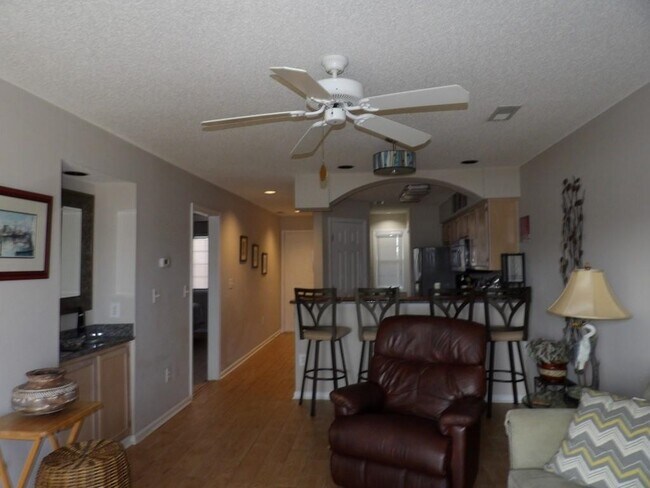 Foto del edificio - 4622 Greenbriar Dr
