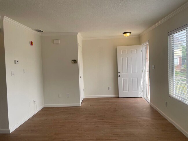 Foto del edificio - 3 Bedroom, 1.5 Bath Home in Parkway Neighborhood