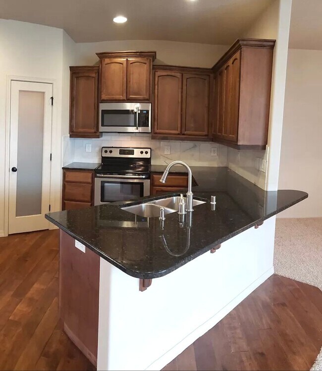 Building Photo - South Richland Home for Rent
