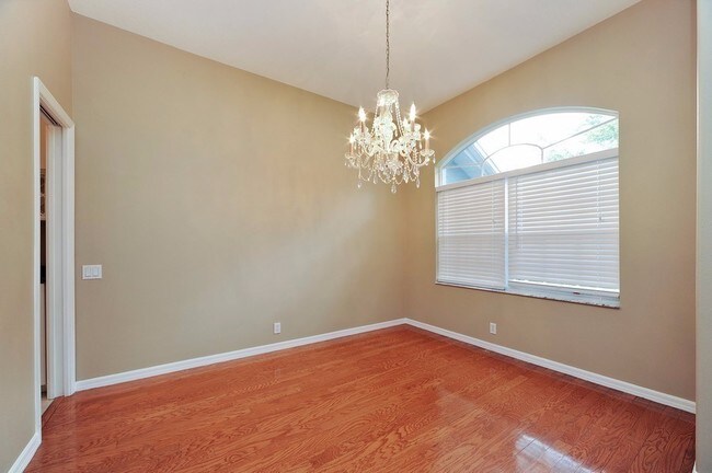 Building Photo - 10558 Old Grove Cir