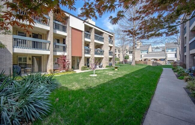 Foto del edificio - 600 NW 4th St