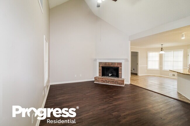 Building Photo - 271 Keller Dr