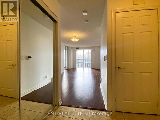 Building Photo - 5 Michael Power Pl