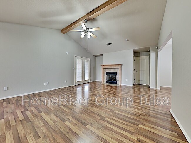 Foto del edificio - 10330 East 112th Pl S