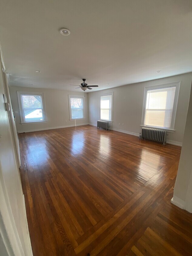 102 Freeman Ave Unit 2, East Orange, NJ 07018 Apartments in East Orange, NJ