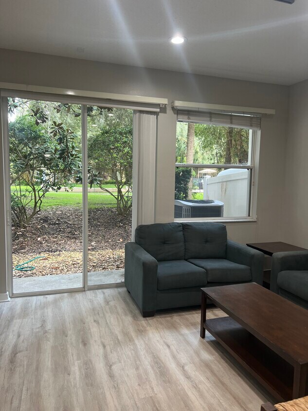 Foto principal - 5156 Regatta Dr