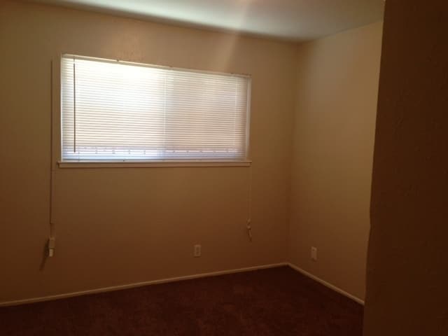 Building Photo - 01632