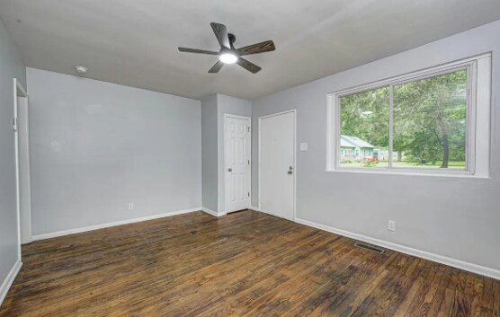 Photo - 5366 Clarendon Rd House