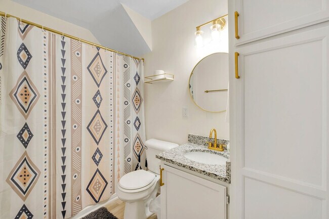 Foto del edificio - 1300 Nylic St