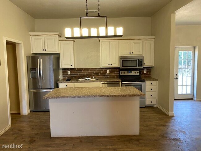 Building Photo - 2 br, 2 bath House - 3220 County Road