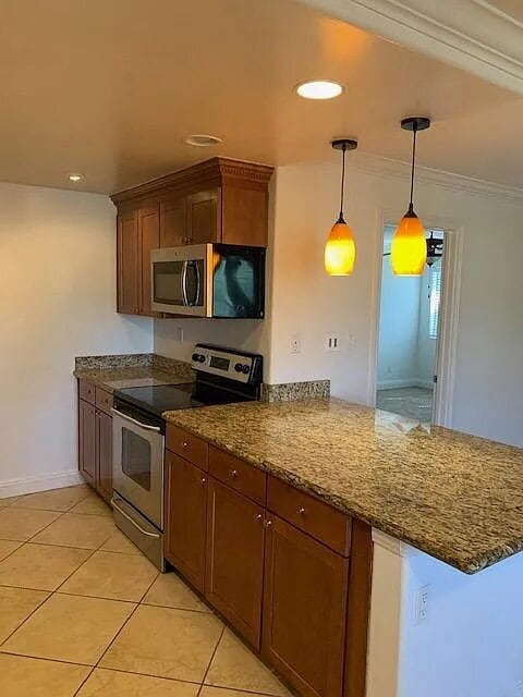 Building Photo - 208 Woodland Pkwy