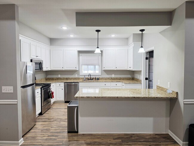 Foto del edificio - 152 Wingate Ave