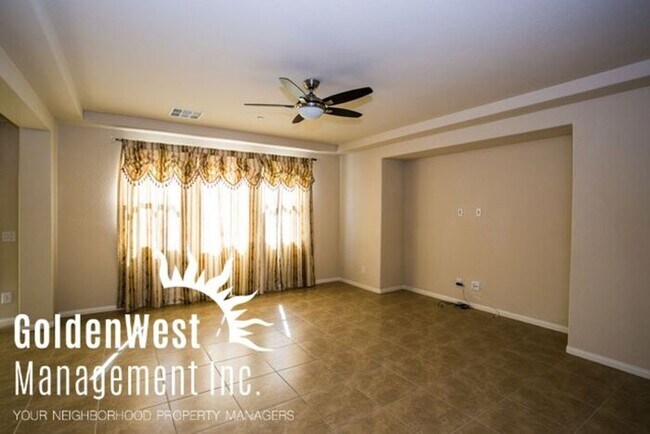 Foto del edificio - Majestic 4Bdm 3Ba Home in a Guard Gated Go...