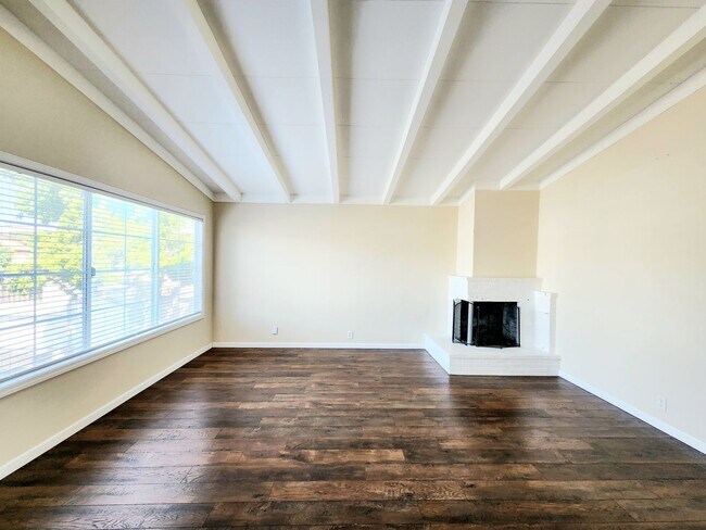 Foto del edificio - Delightful Shoreview 3 bedroom 2 bath home