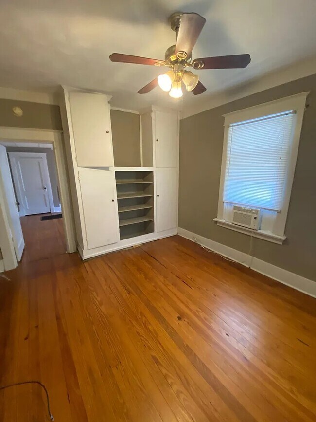 Building Photo - 3691 Carnes Ave