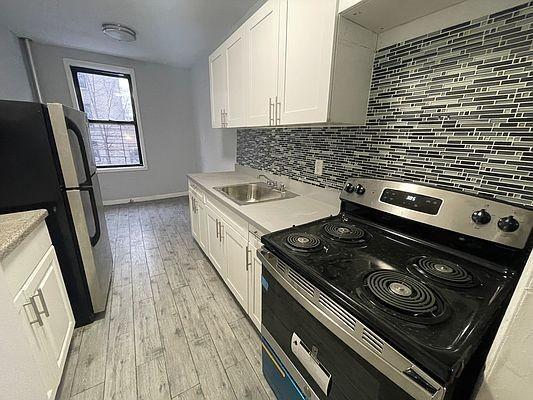 Primary Photo - 2 bedroom in BRONX NY 10467