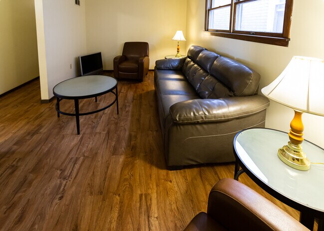 Foto del edificio - 862 Wayne Ave