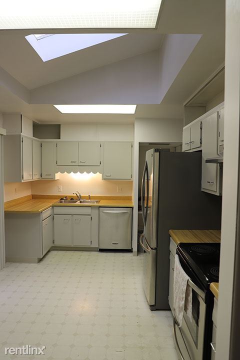 Building Photo - 5 br, 3 bath House - 13408 W 23rd Pl