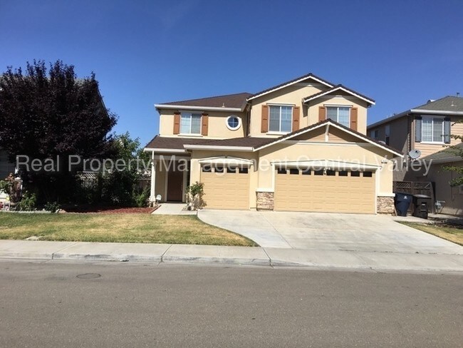 Foto del edificio - Large Tracy Executive 5 Bedroom Home