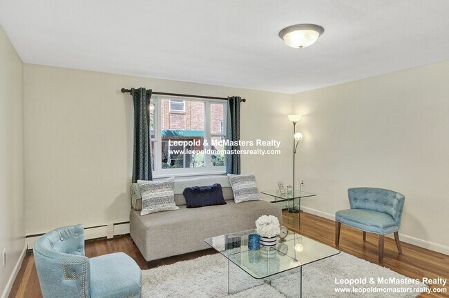 Foto del edificio - 25 Colborne Rd