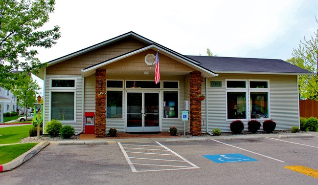 Building Photo - Deerfield Apartments