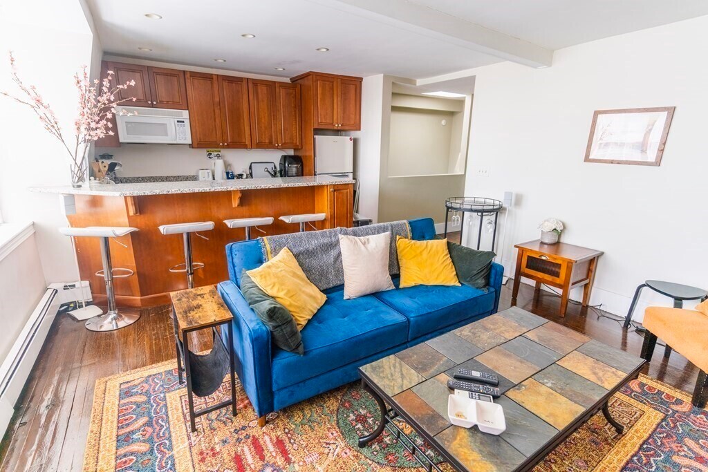 Foto principal - 59 West Cedar St