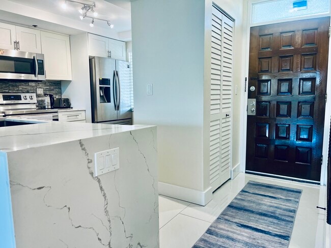 Building Photo - 3000 Presidential Way