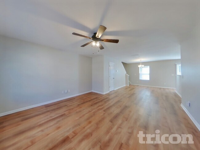 Foto del edificio - 933 Joselynn Drive