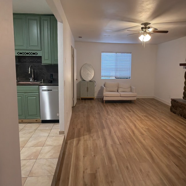 Building Photo - 3635 Nassau Dr