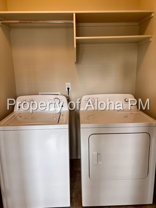 Foto del edificio - 3558 E Grand Forest Dr