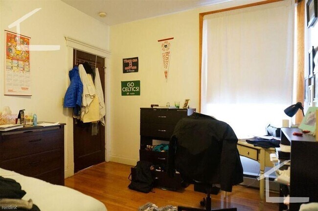 Foto del edificio - 171 Thorndike St