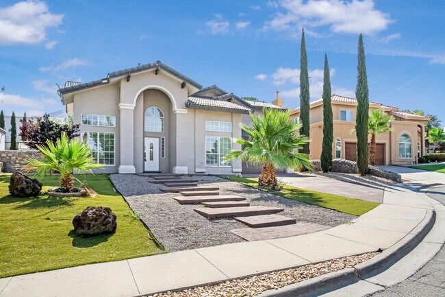 Building Photo - 908 Los Pinos Way