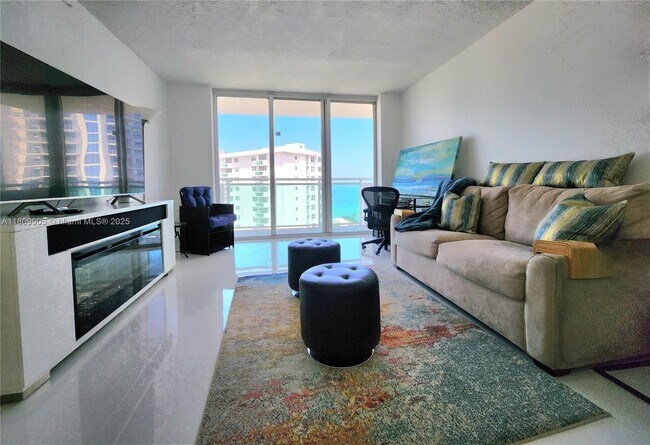 Foto del edificio - 3000 S Ocean Dr