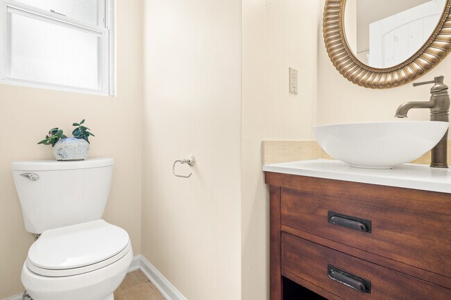 Foto del edificio - 12 West St