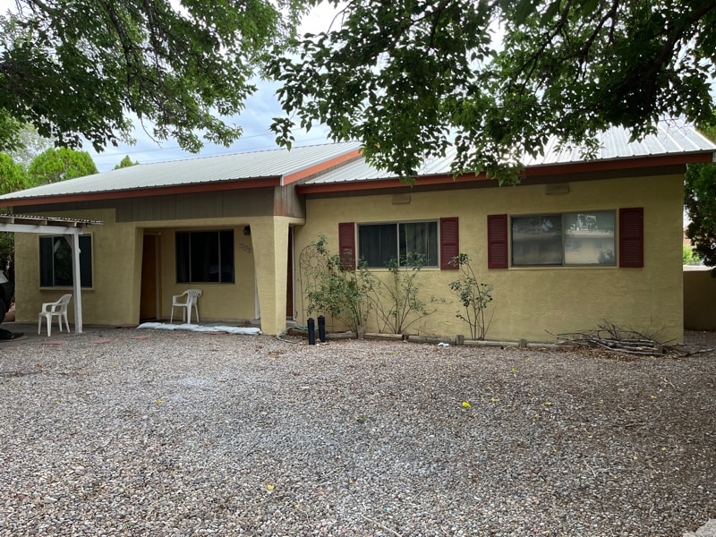 Primary Photo - 708 Bursum Pl