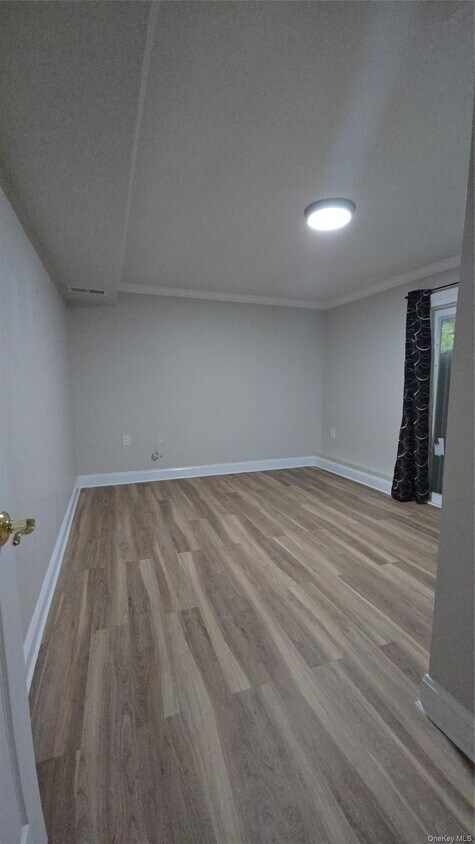 Foto del edificio - 112 Ulster Ave