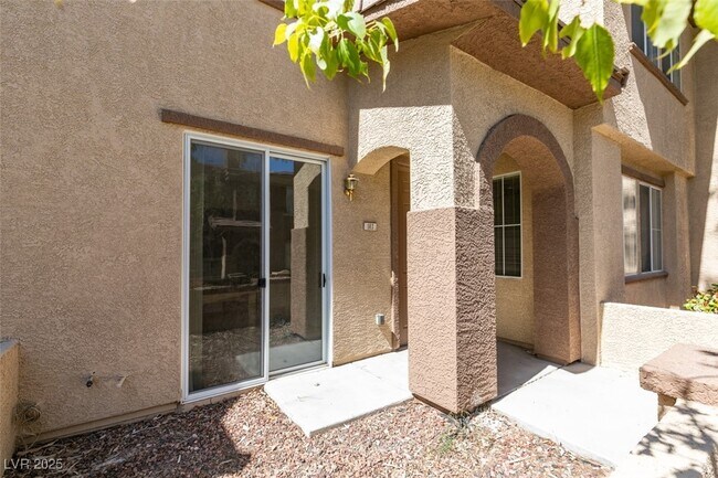 Building Photo - 10220 Delray Beach Ave