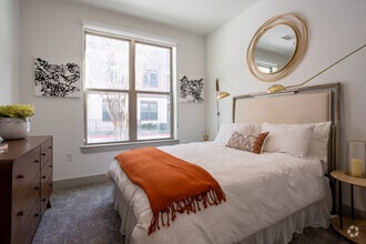 Interior Photo - Bellrock Summer Street