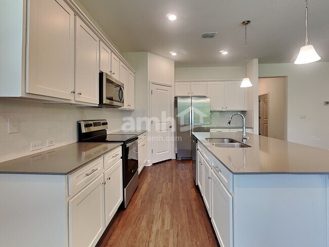 Foto del edificio - 6451 Emerald Hls Wy