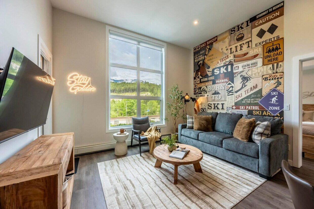 Photo principale - 901-907 7 St N