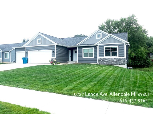 Building Photo - 10727 Lance Ave